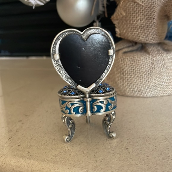 Set of 3 OKER rhinestone picture frame mini chairs - Picture 16 of 16